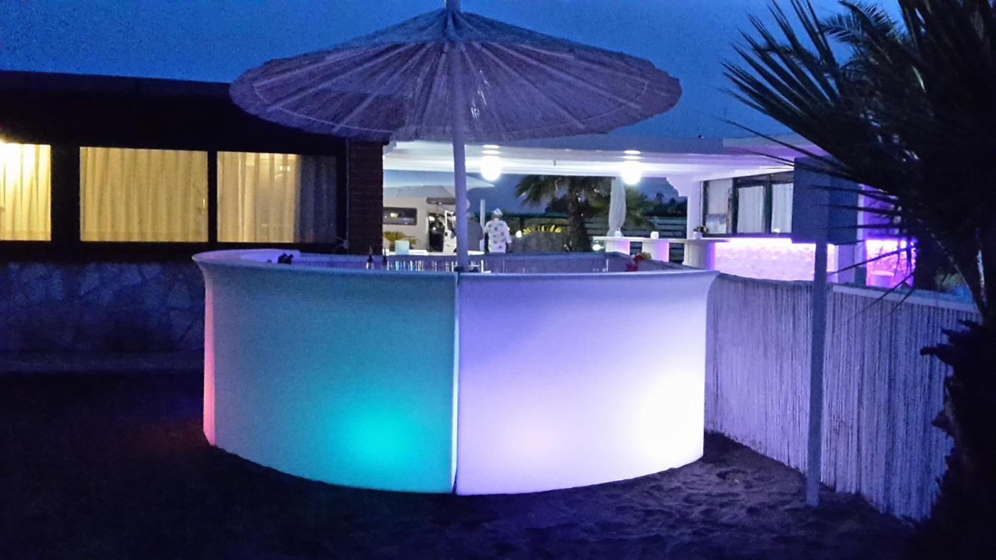 Baywatch Hotel Margherita Di Savoia Ngoại thất bức ảnh
